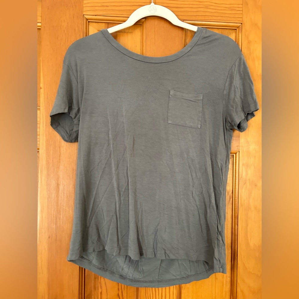 Mossimo shirt with pocket size XS
